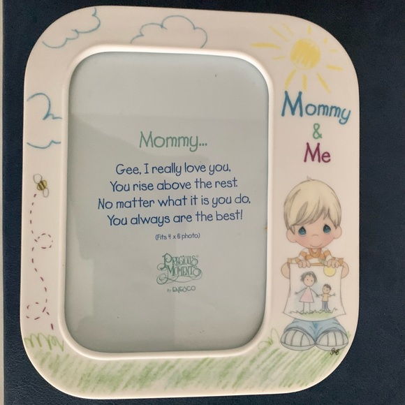 New Vintage Precious Moments by ENESCO Mommy & Me Picture Frame - Picture 1 of 5